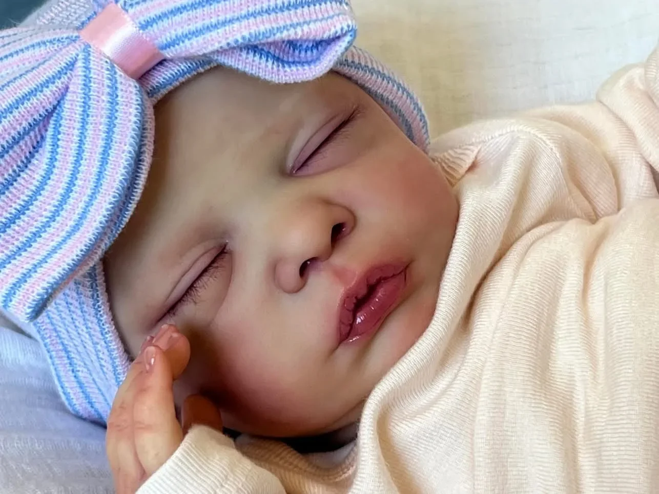 45cm Romy Reborn Baby Doll Fin - огляд і ціна Baby Products Drawing